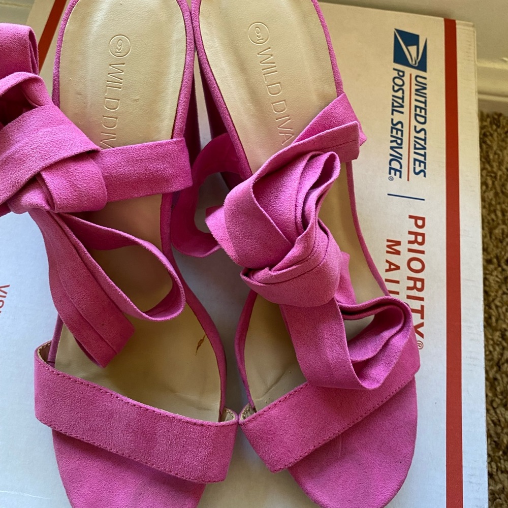 Wild Diva Pink Strappy Heels Size 9